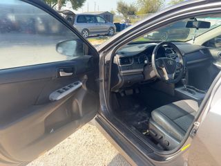2014 Toyota Camry SE - Driver's Front Door Image